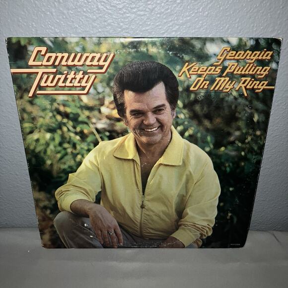 Vinyl Record Conway Twitty Georgia Keeps Pulling On My Ring Platinum Plus Works - Picture 1 of 5